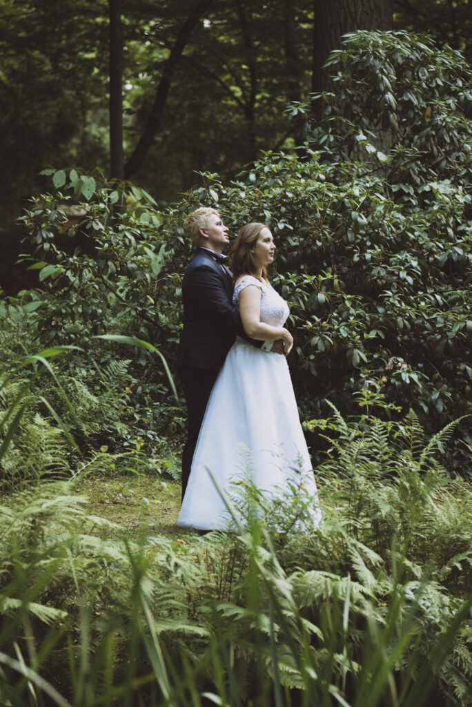 Die Braut und der Bräutigam, Hochzeitsfotograf, Professionelle Fotografie, Fotoshooting, Outdoor-Fotografie